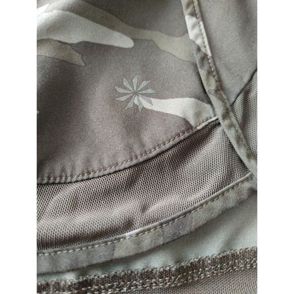 Athleta VENTED Green Camo Printed Mesh Racer Run Short 4" Women's Size Small - Picture 2 of 6